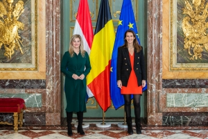 Réunion bilatérale avec la Ministre néerlandaise du Commerce extérieur et de la Coopération au développement, S.E. Mme Liesje Schreinemacher